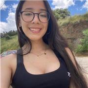 Me defino como una persona muy amable, me gusta ayudar siempre a quien lo nesesite y con mucha paciencia